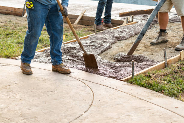 Best Driveways & Floors  in Columbus Junction, IA